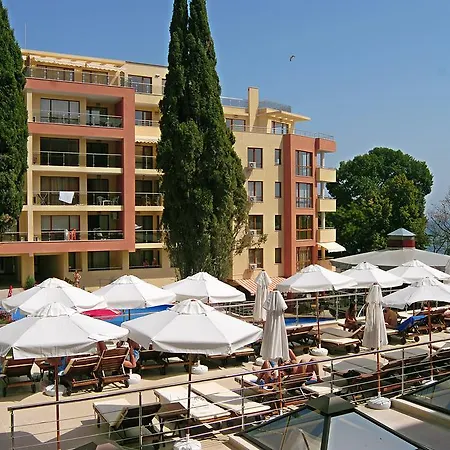 Vigo Hotel 4*